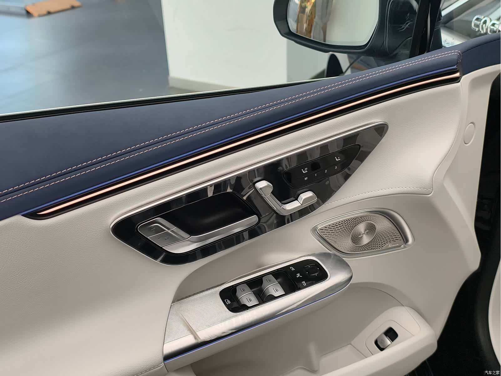 Mercedes-Benz EQE, 2025 15