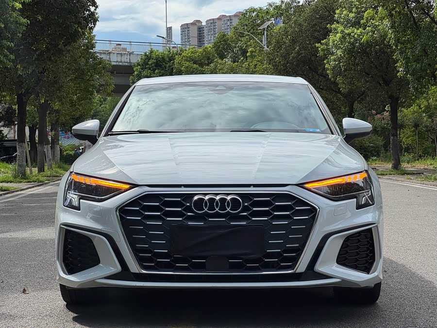 Audi A3 2022, фото 2