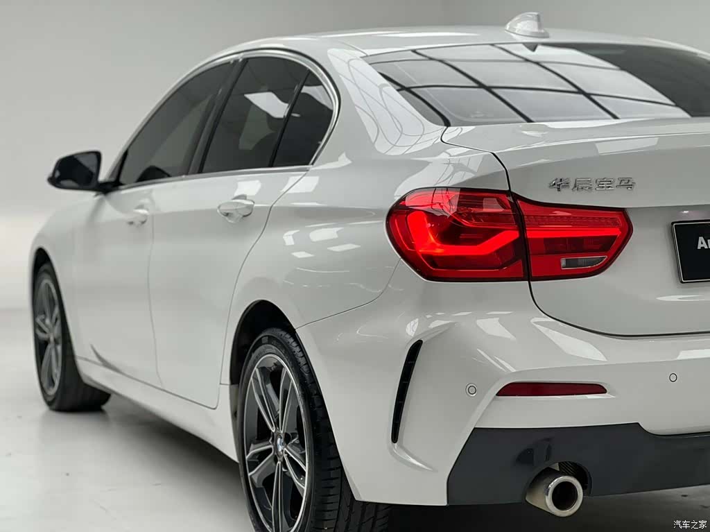 BMW 1 Series, 2022 7