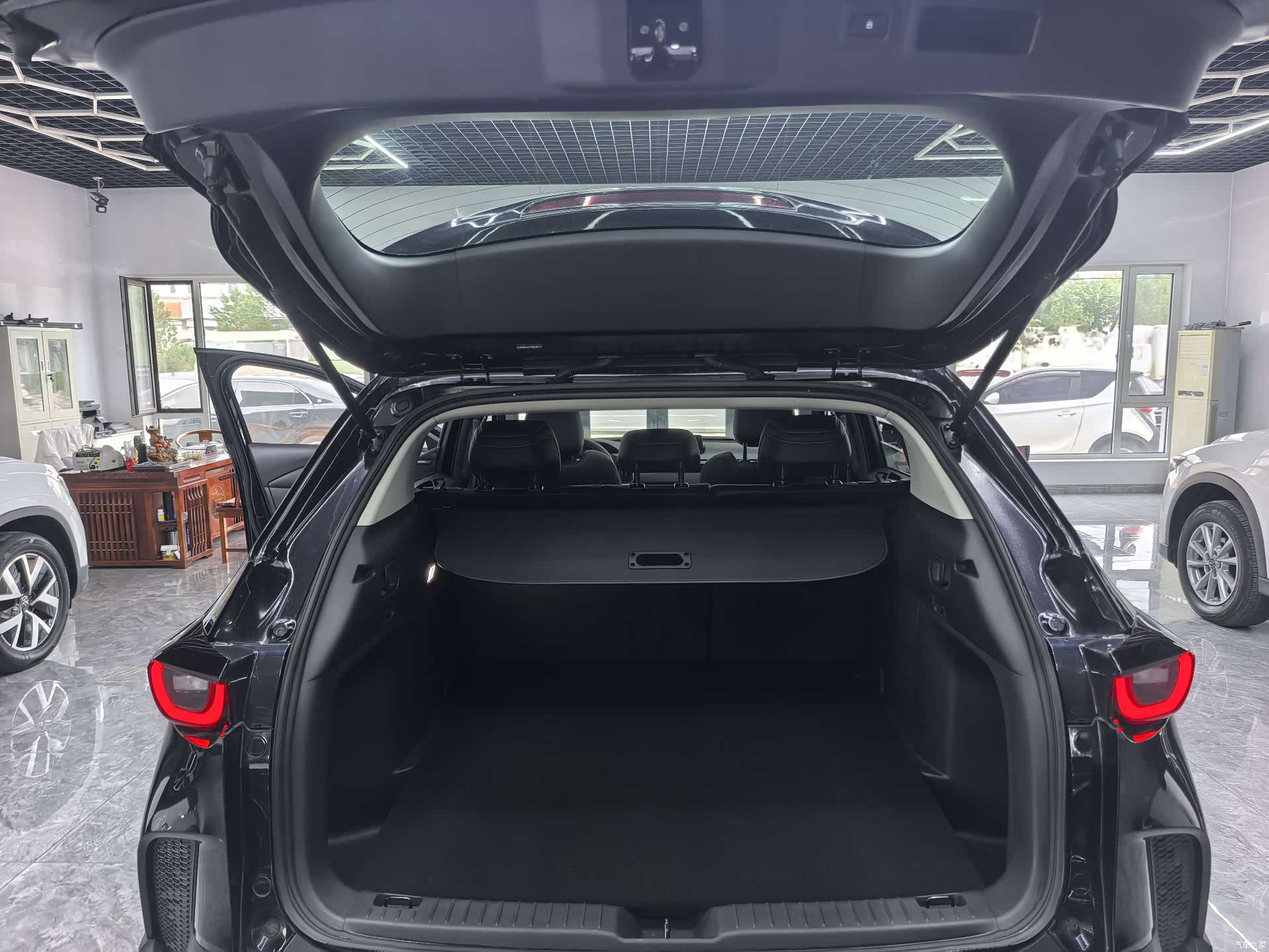 Mazda CX-50, 2023 14