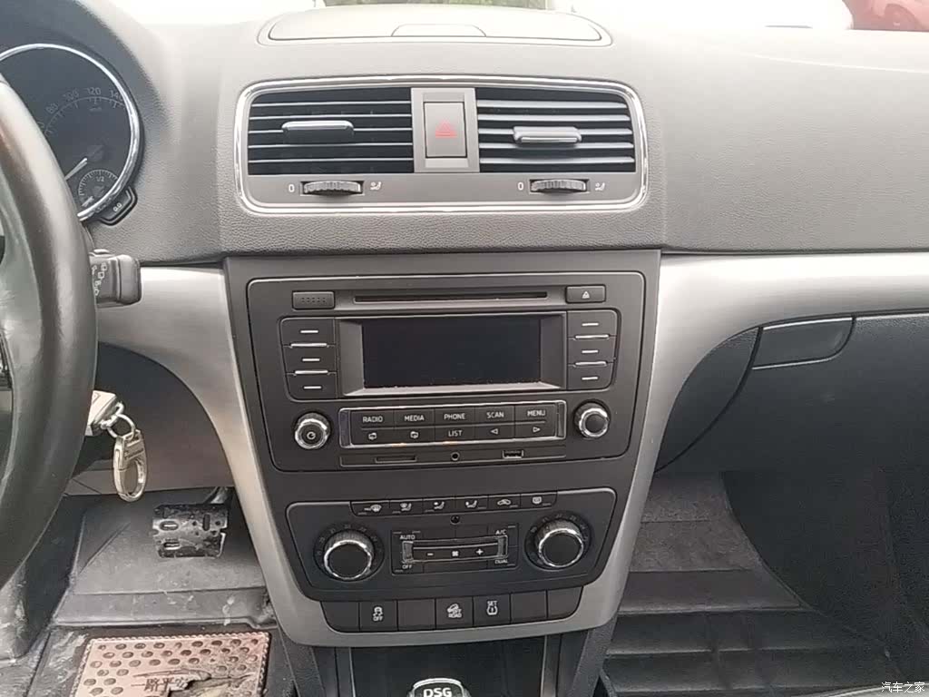 Skoda Yeti, 2015 13