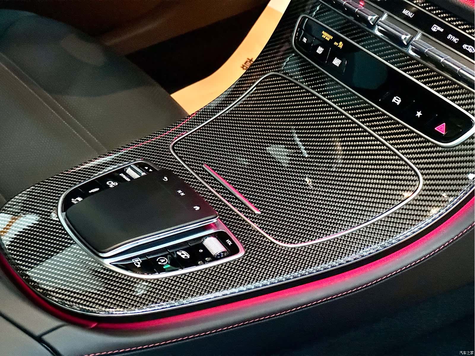 Mercedes-Benz E-Class, 2023 22
