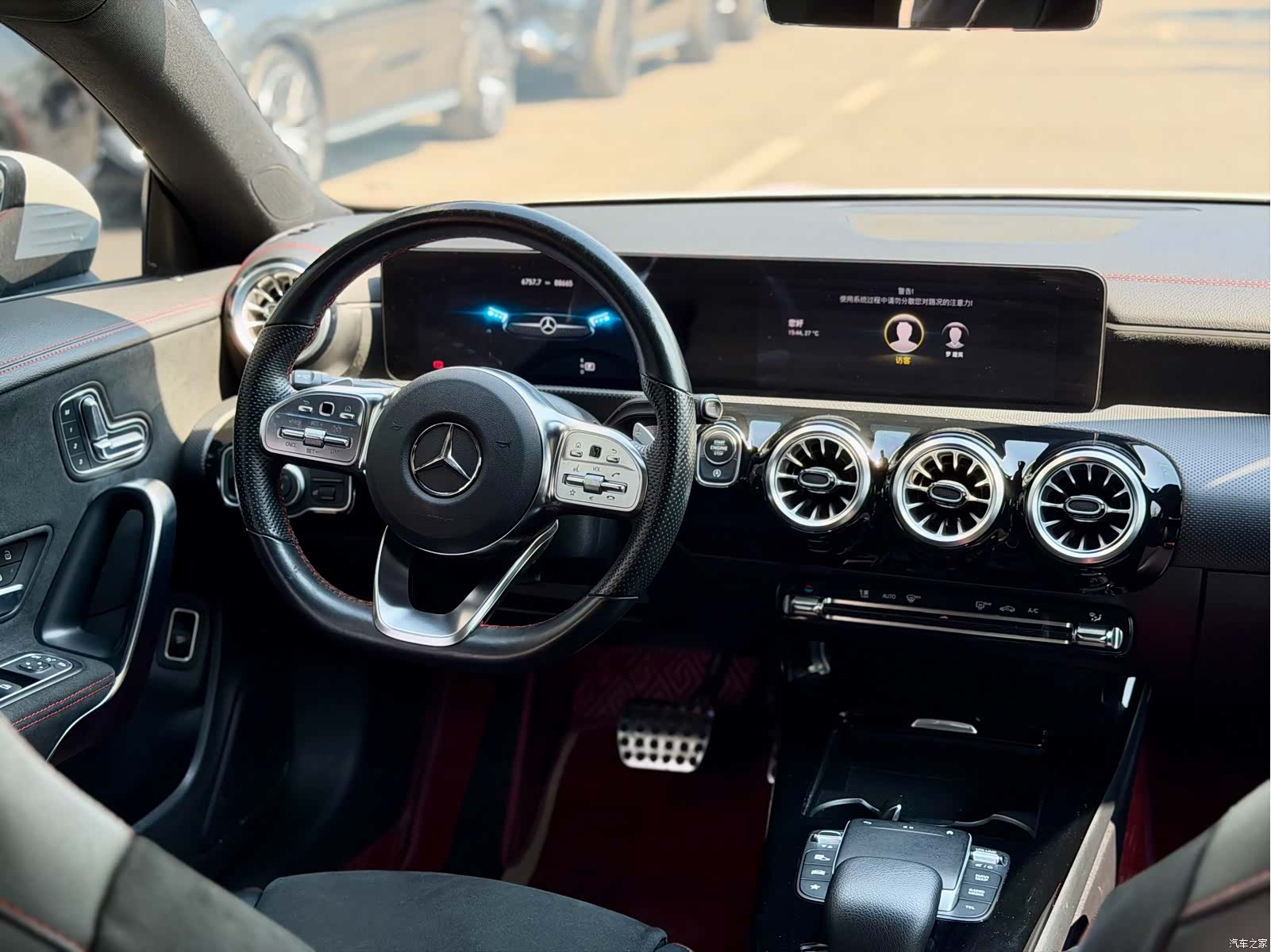 Mercedes-Benz CLA, 2022 16