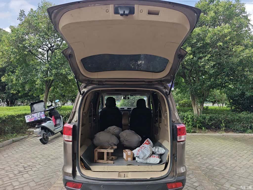 Wuling Hongguang, 2016 10