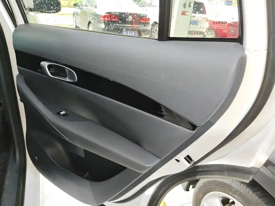 Geely Galaxy Galaxy E5