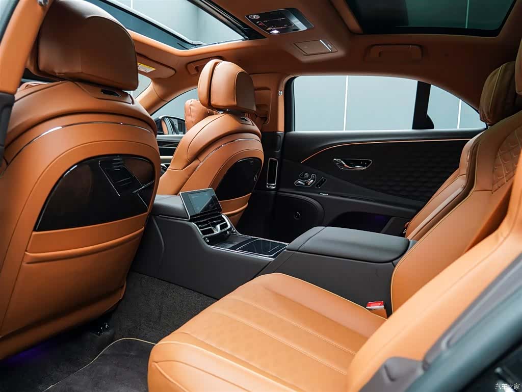 Bentley Flying Spur, 2026 14