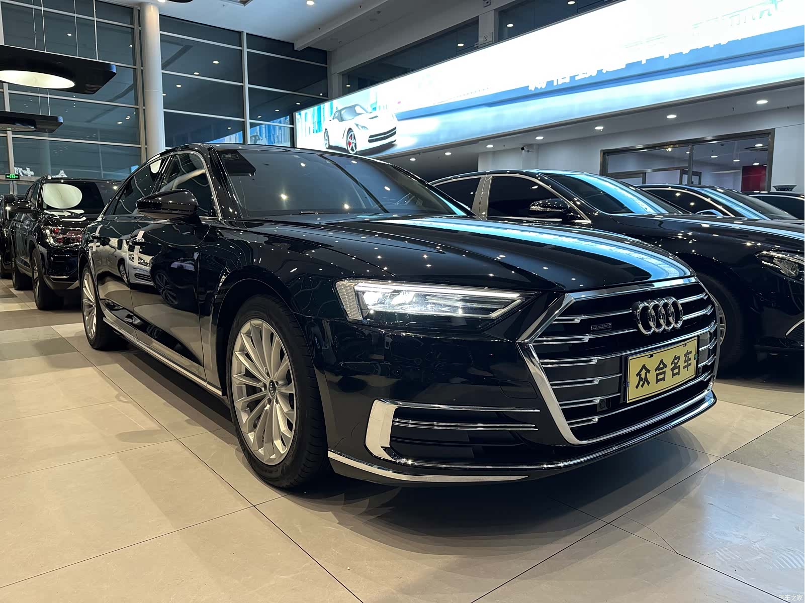 Audi A8L, 2019 3
