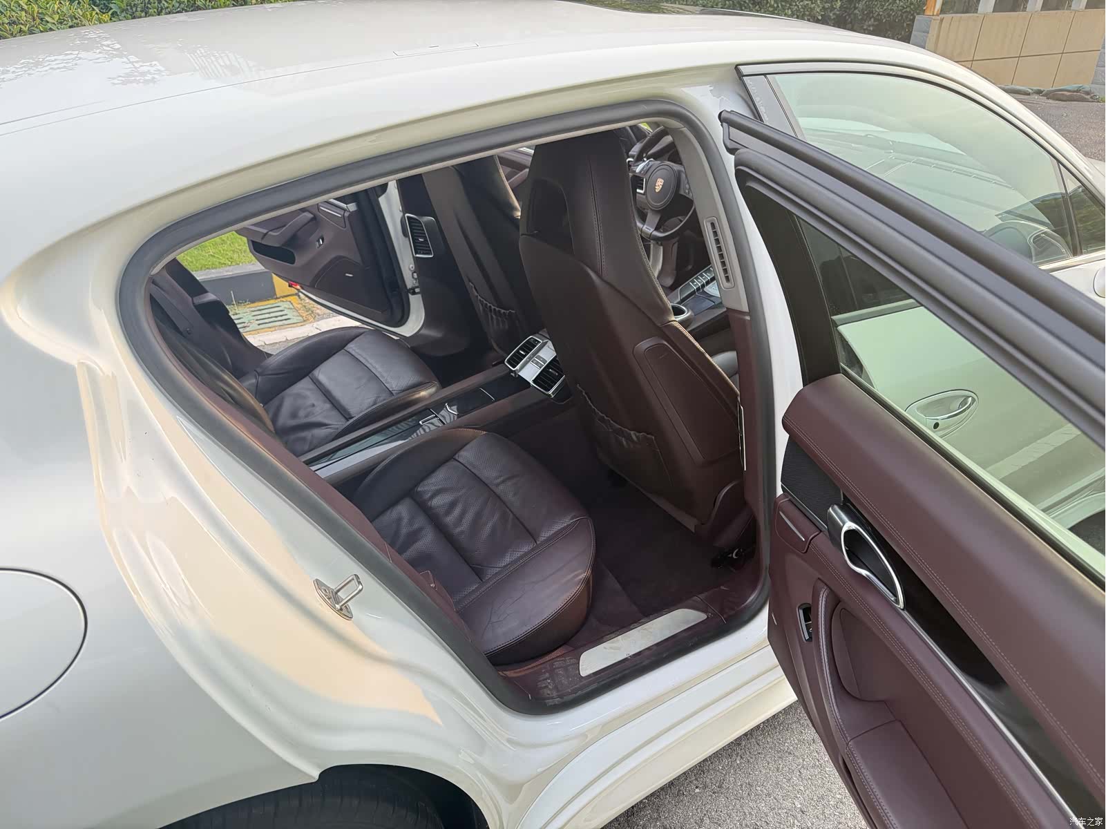 Porsche Panamera, 2011 10