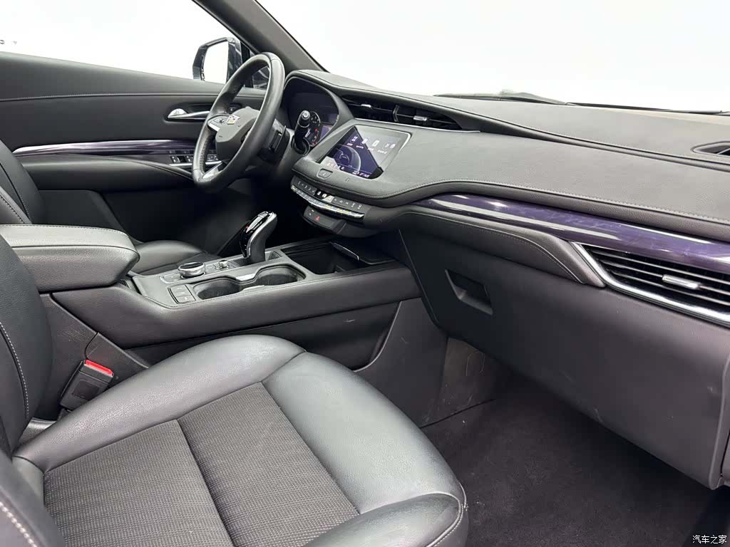 Cadillac XT4, 2022 18
