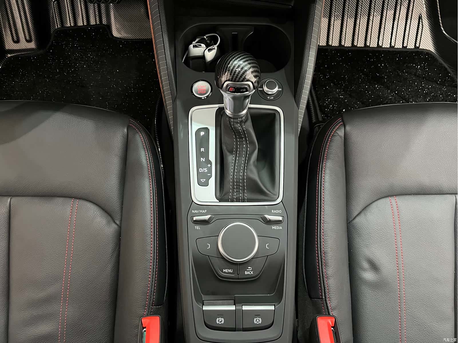Audi Q2L, 2022 15