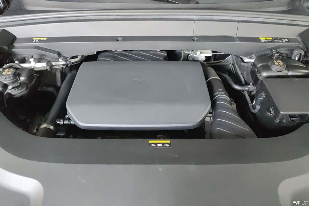 Li Auto L8, 2023 10