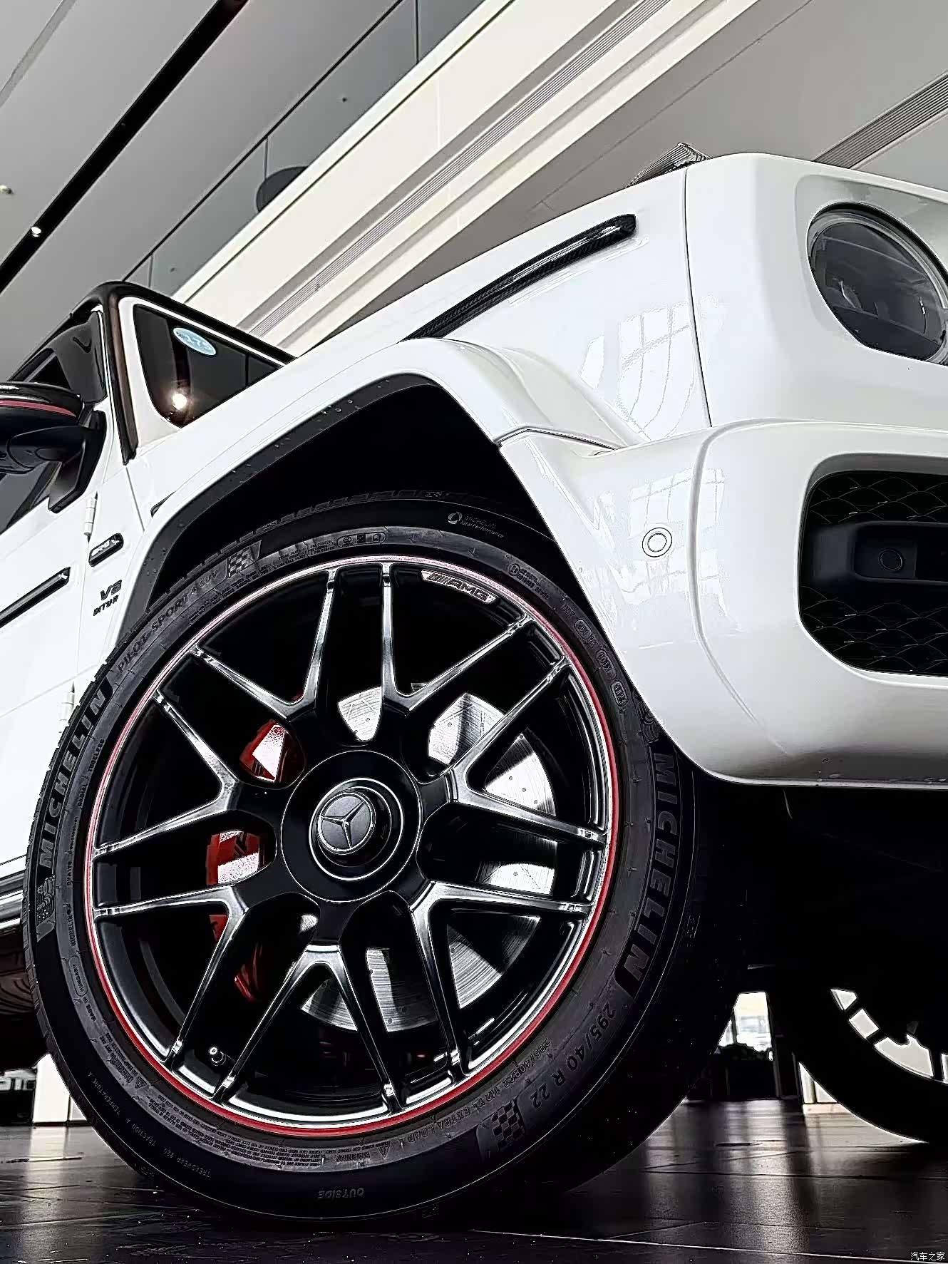 Mercedes-Benz G-Class, 2019 12