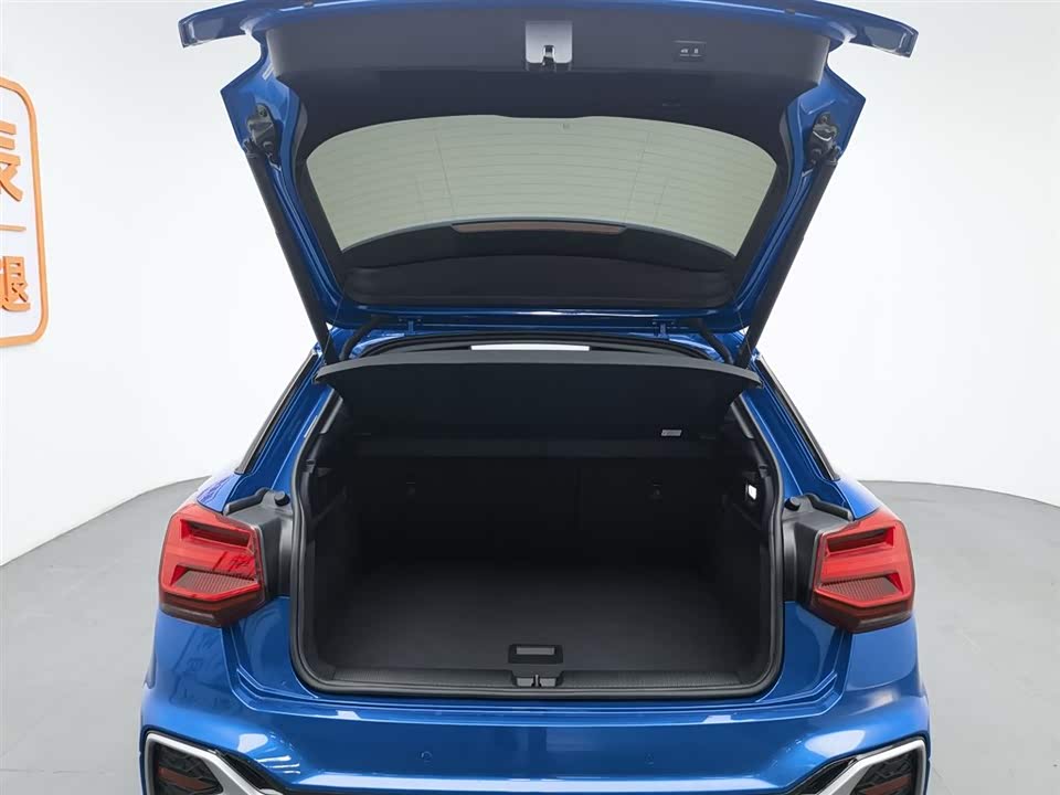 Audi Q2L Audi Q2L