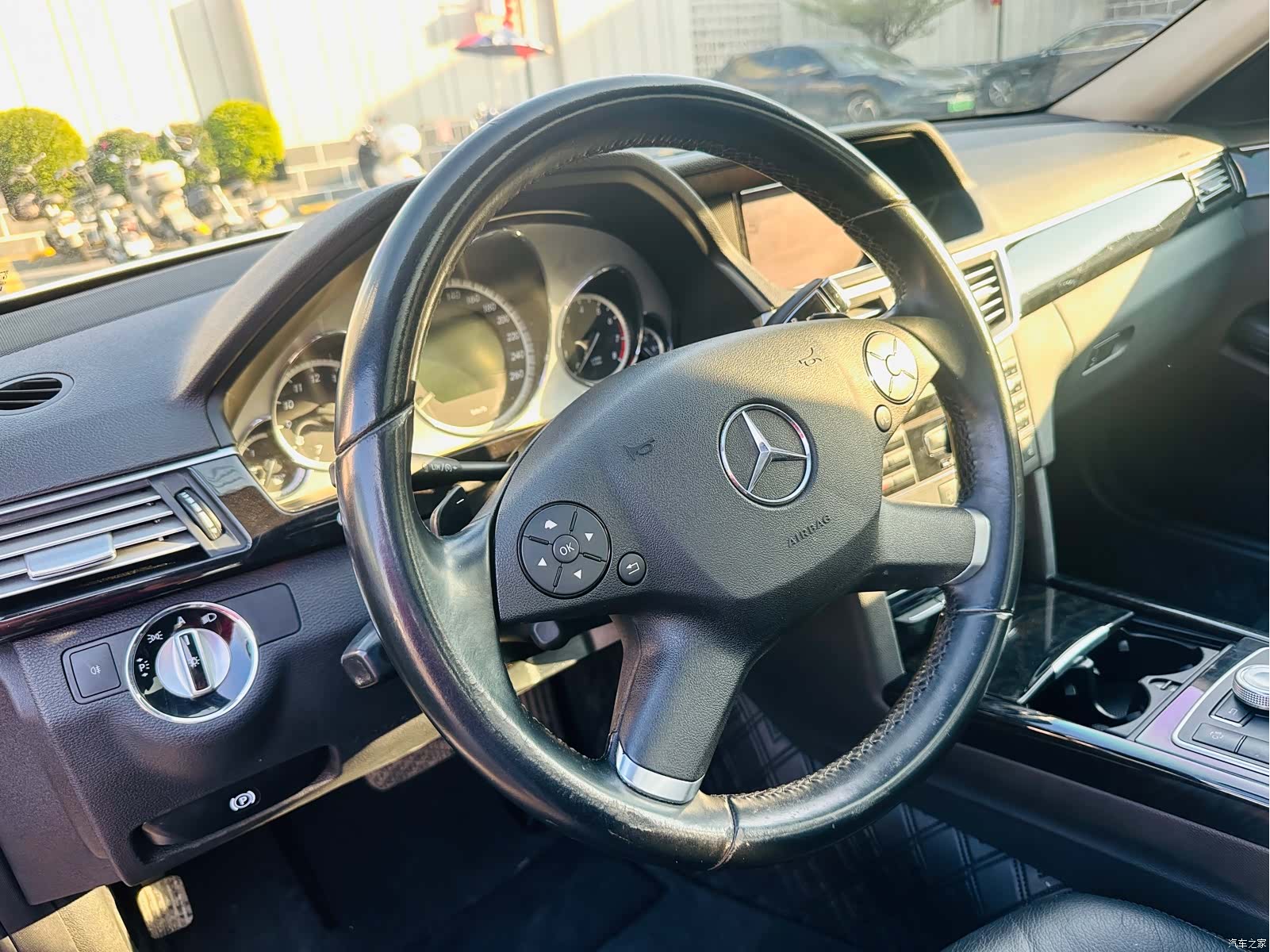 Mercedes-Benz E-Class, 2010 22