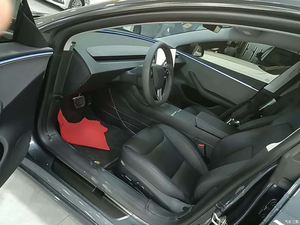 Tesla Model 3, 2024 16