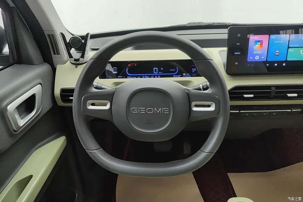 Geely Panda, 2023 15