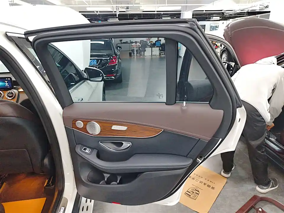 Mercedes-Benz GLC Mercedes-Benz GLC