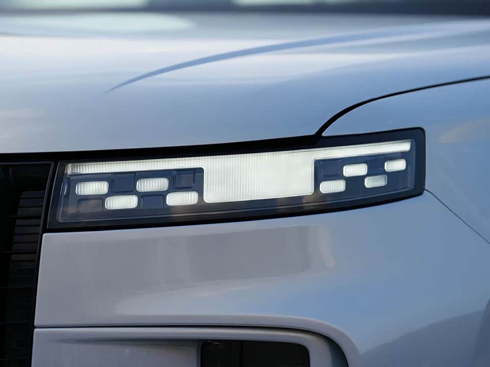 Chery Explore 06 C-DM