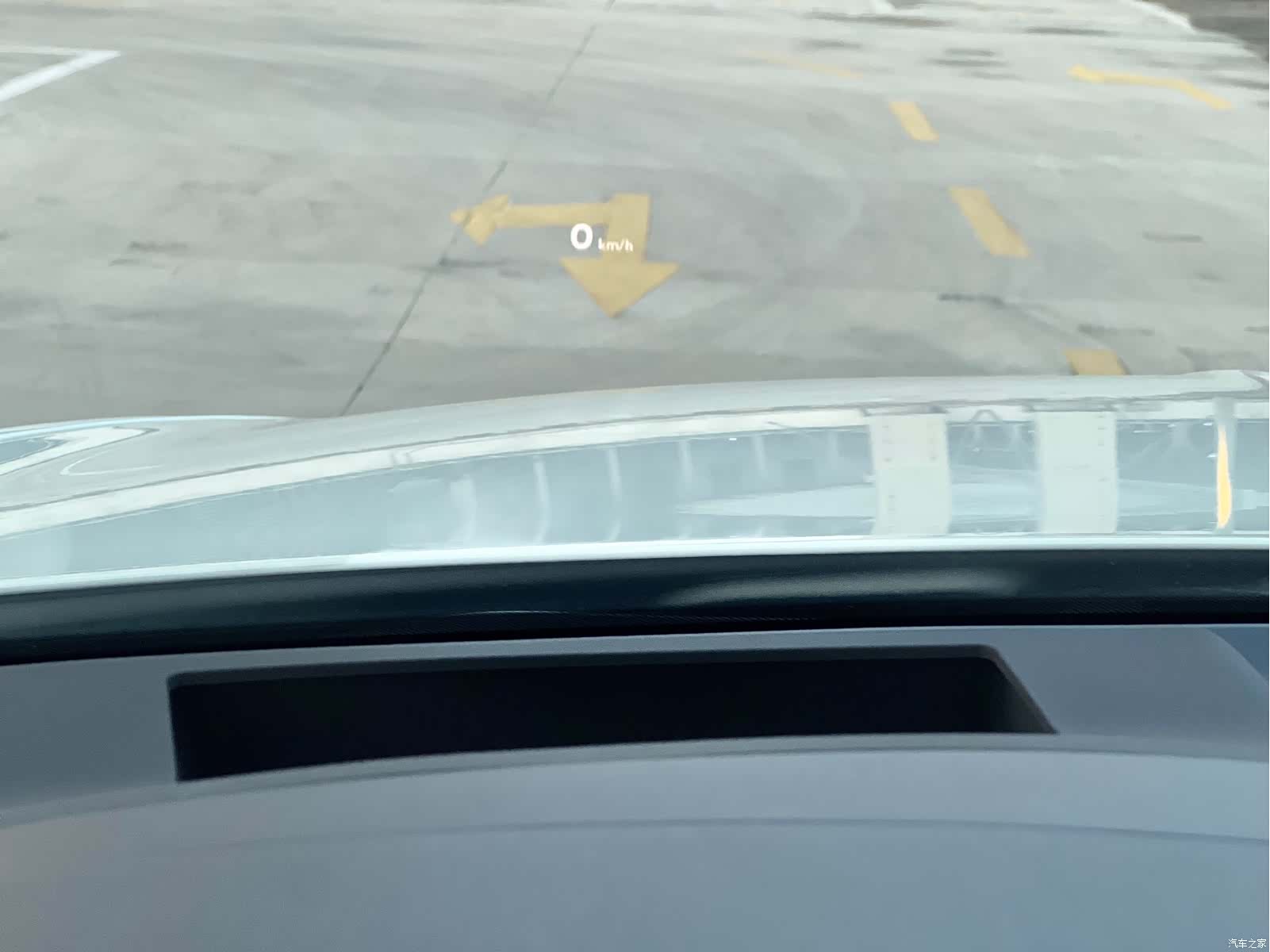 Bentley Bentayga, 2023 21