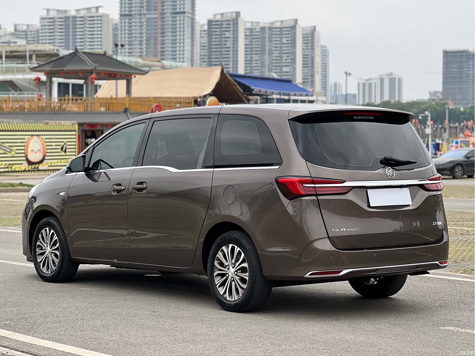 Buick GL8, 2022 все фото