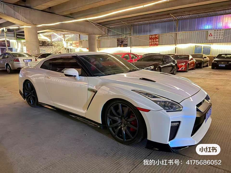 Nissan GT-R