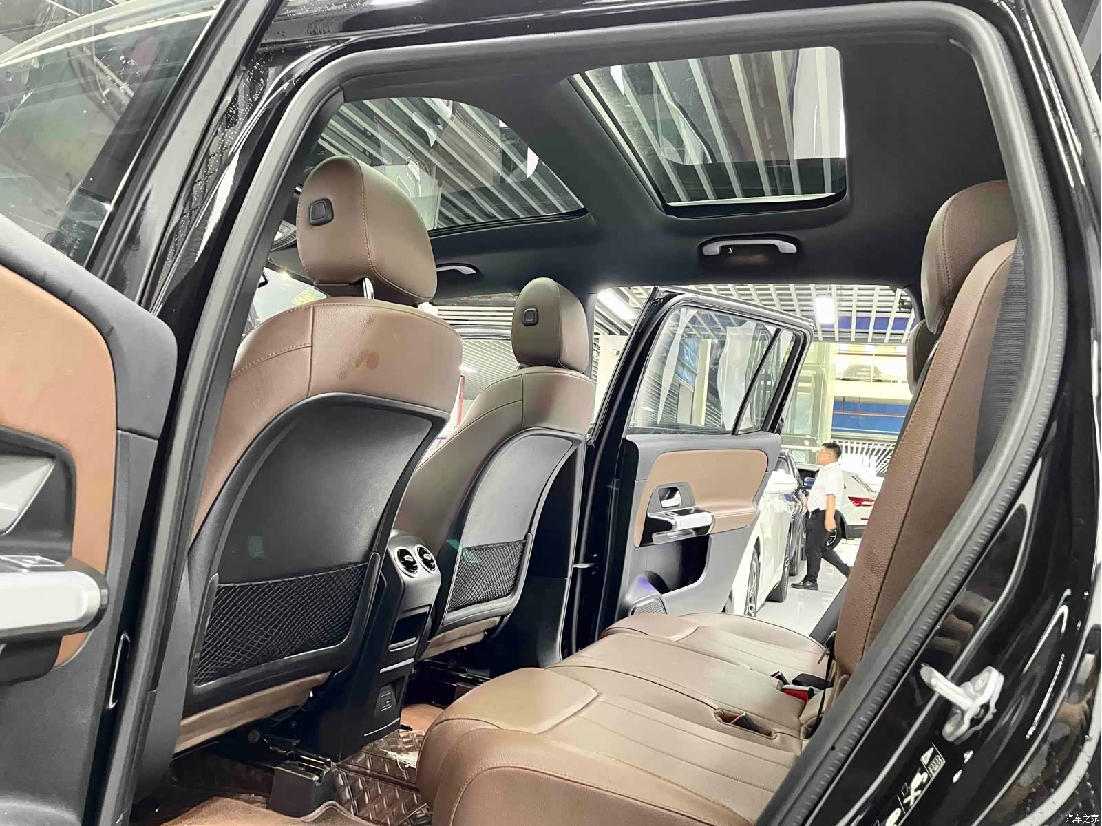 Mercedes-Benz GLB, 2023 6