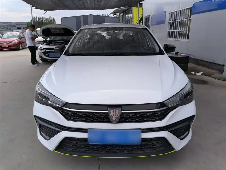 Roewe i5