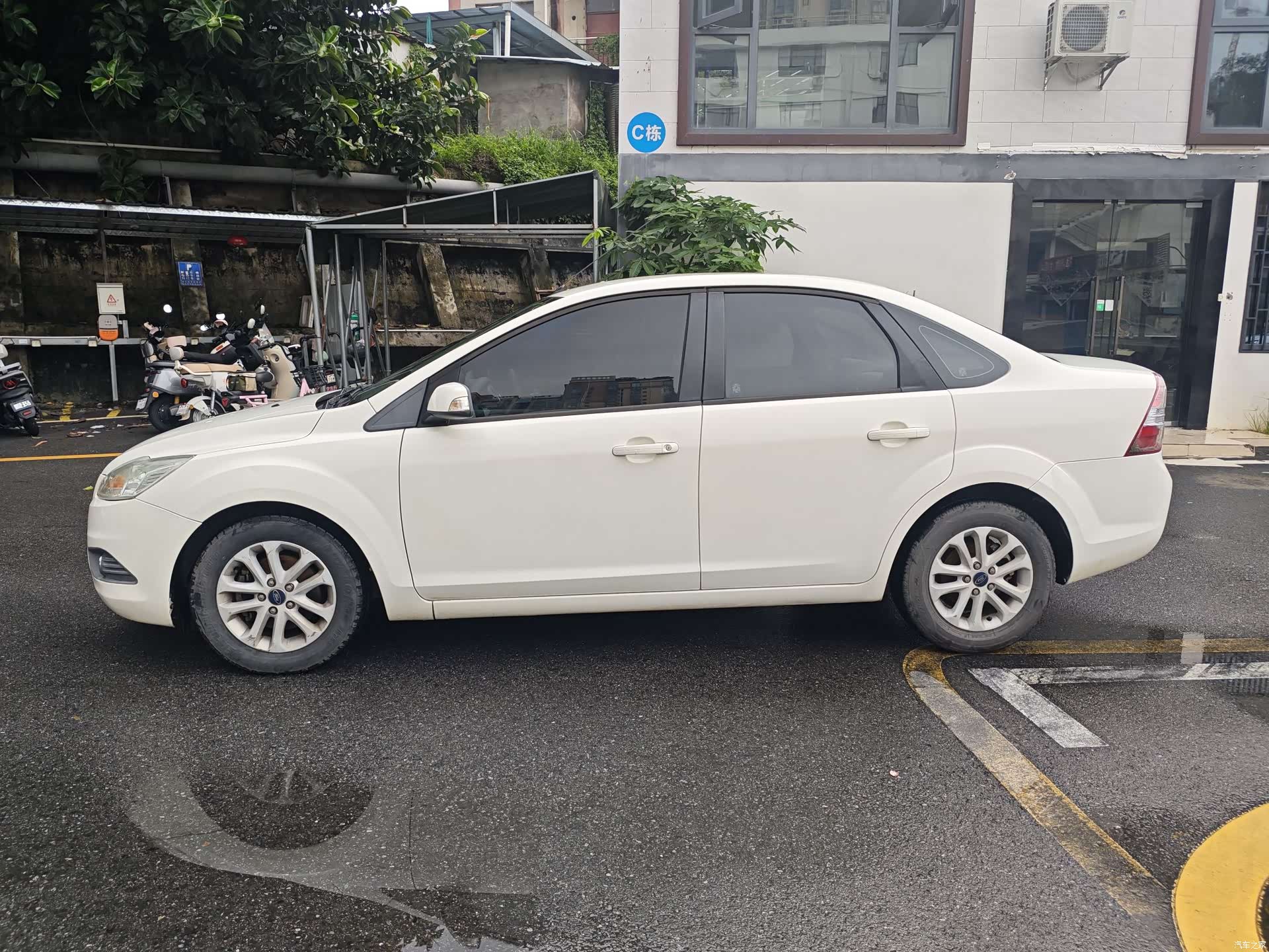 Ford Focus, 2014 3