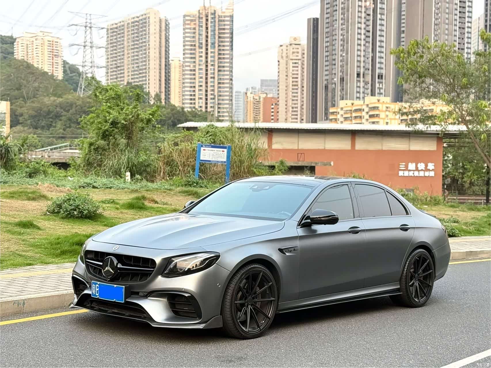 Mercedes-Benz E-Class, 2019 1