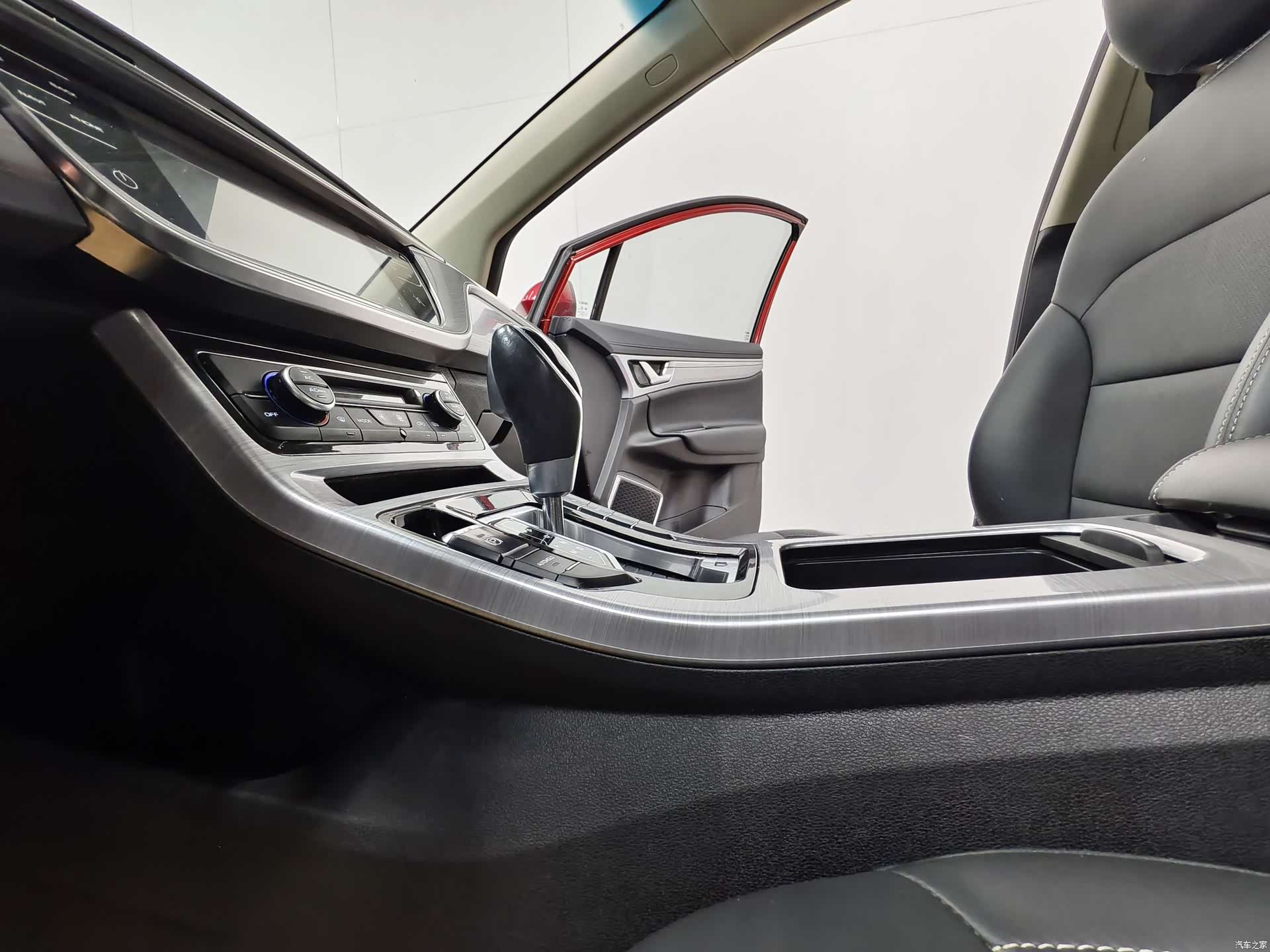 Geely Emgrand, 2019 12