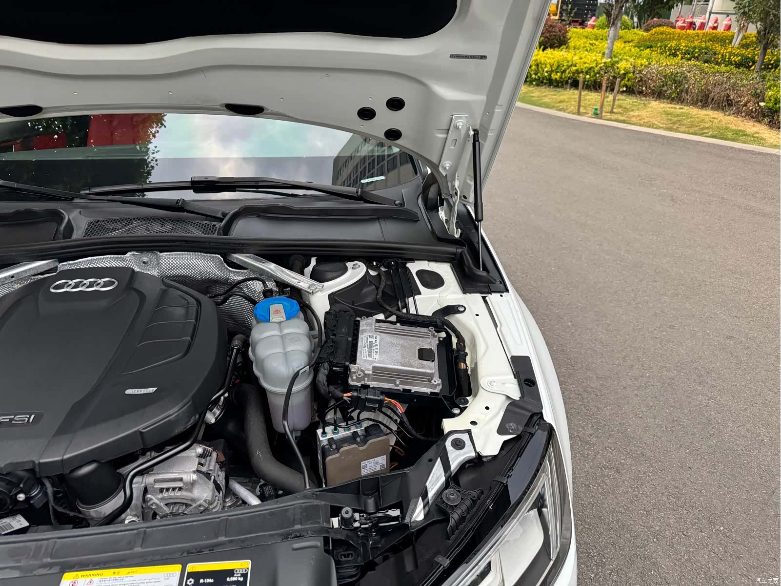 Audi A4L, 2019 26