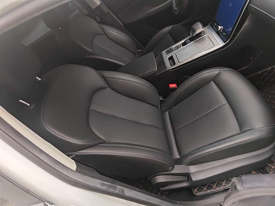 Roewe RX5 Roewe RX5