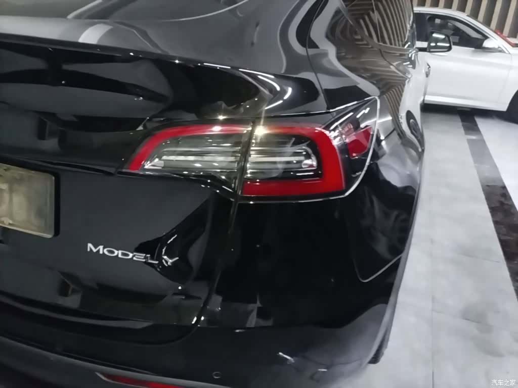 Tesla Model Y, 2021 8