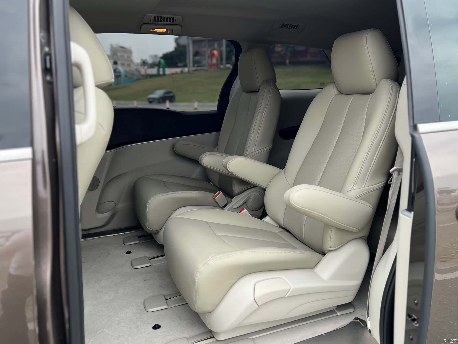 Buick GL8, 2022 14