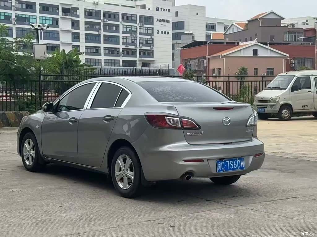 Mazda 3, 2012 4