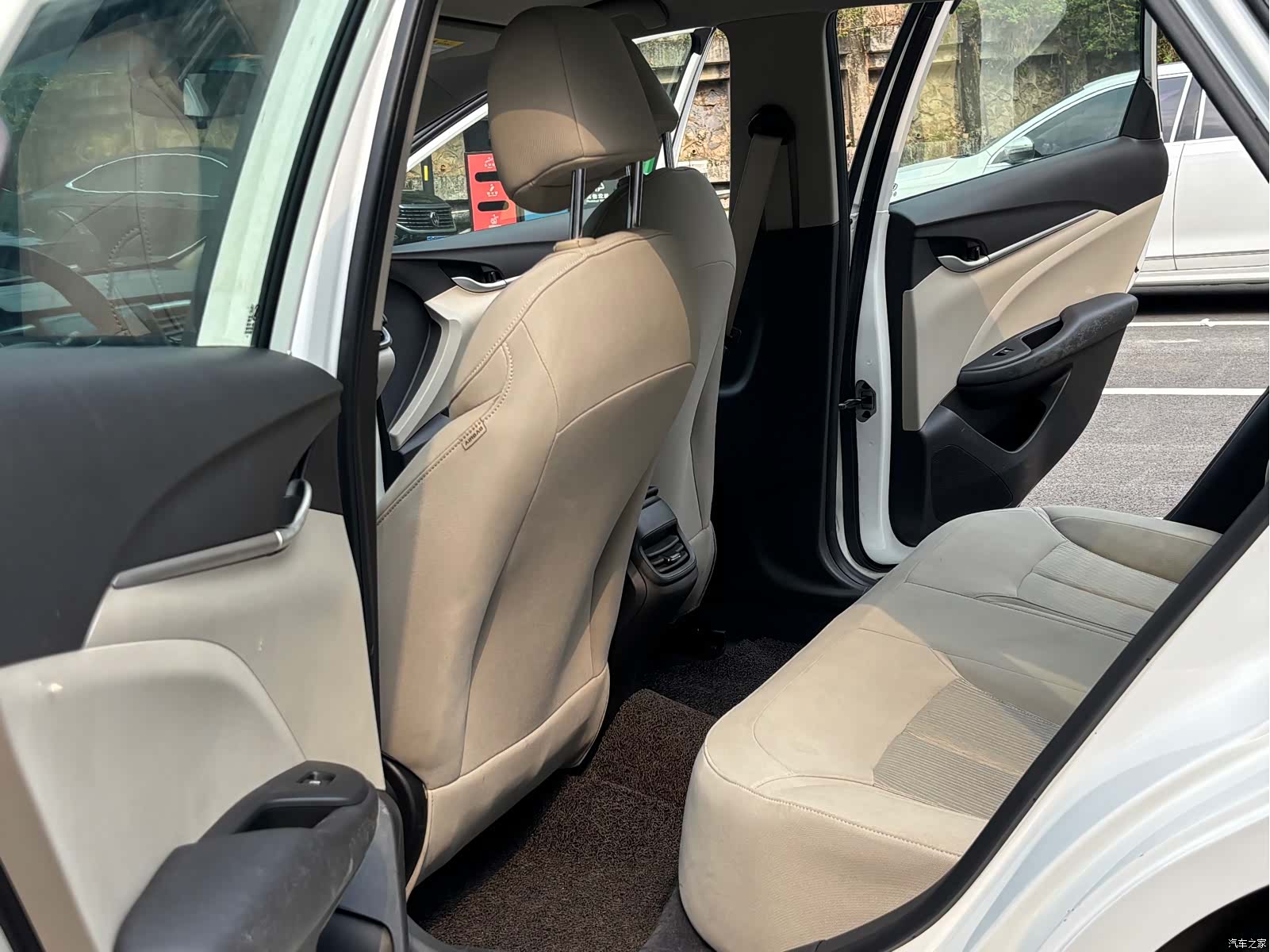 Buick V, 2018 13