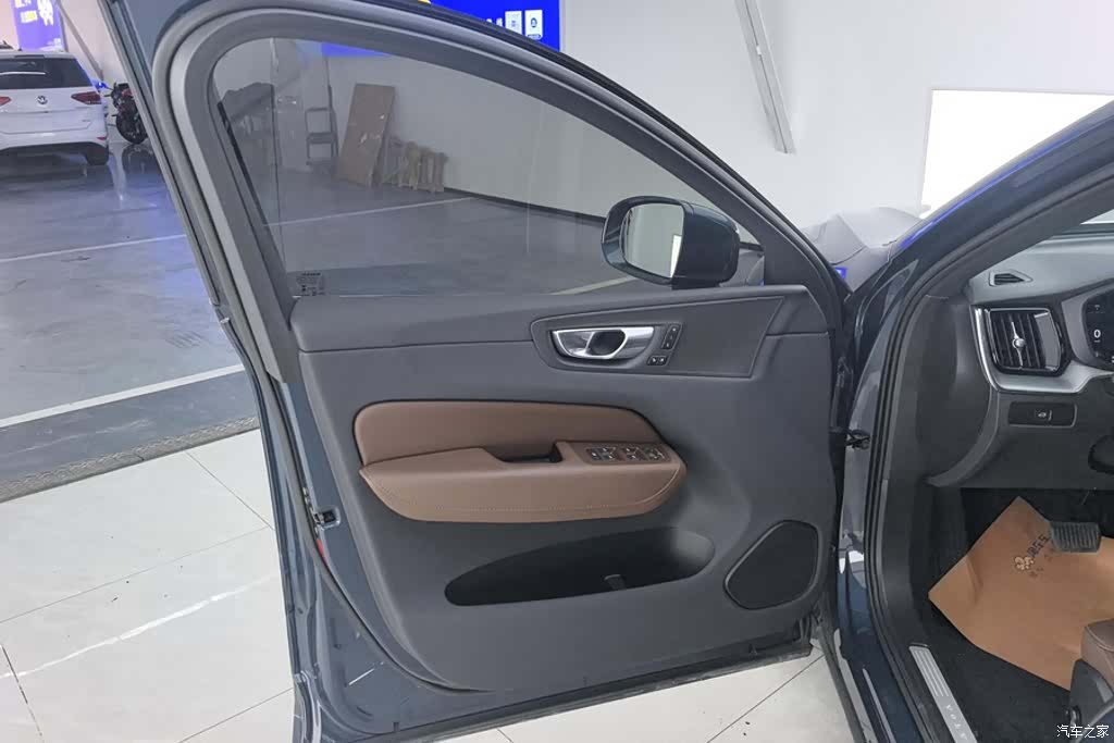 Volvo XC60, 2024 7