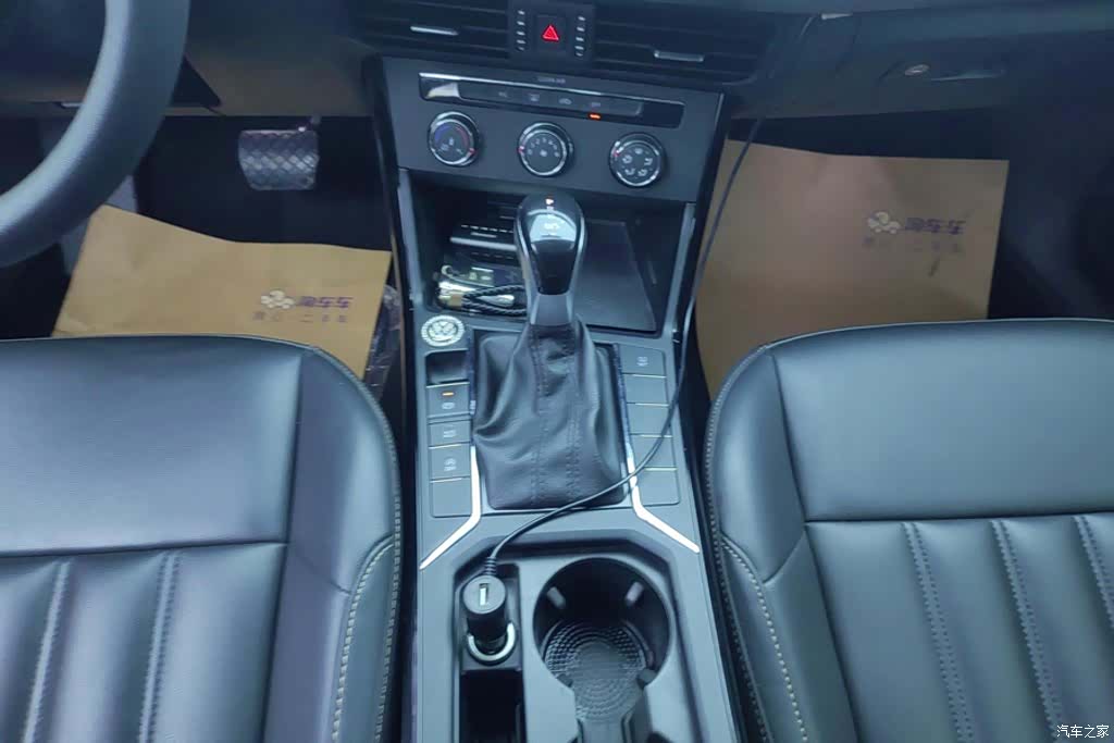 Volkswagen Passat, 2021 16