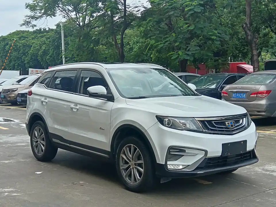 Geely Atlas