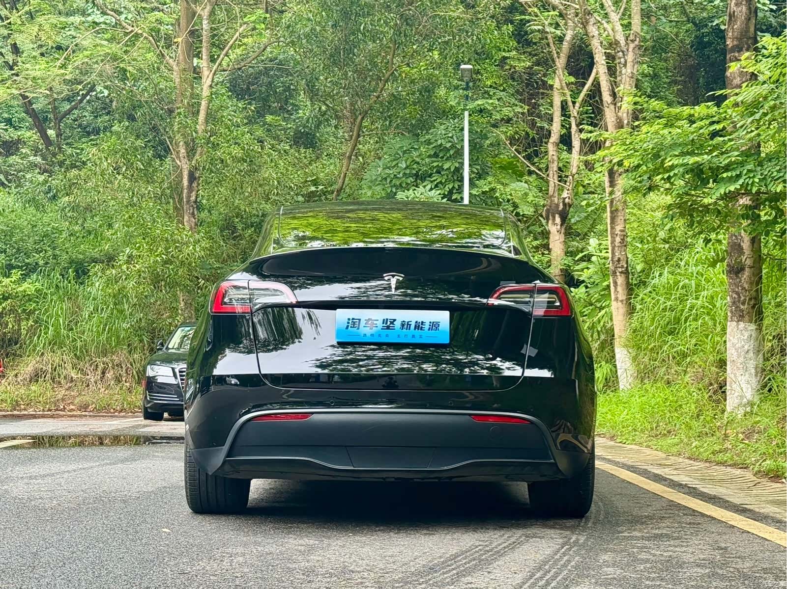 Tesla Model Y, 2023 8