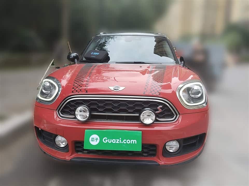 MINI COUNTRYMAN
