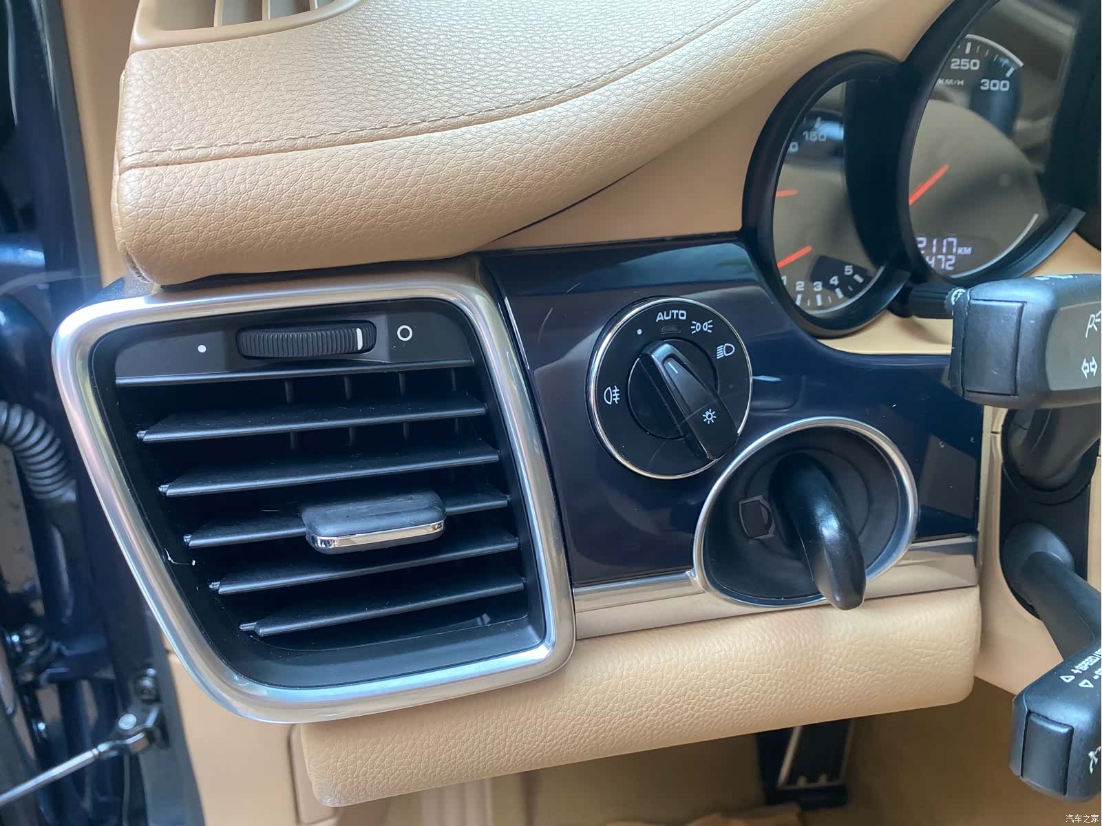 Porsche Panamera, 2011 40