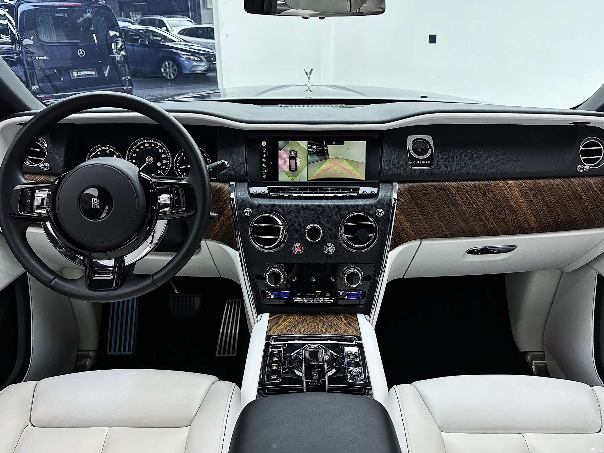 Rolls-Royce Cullinan, 2019 18