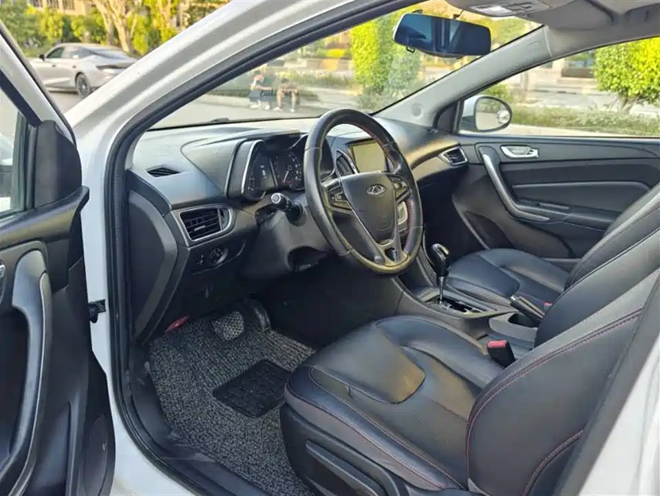 Chery Arrizo 5