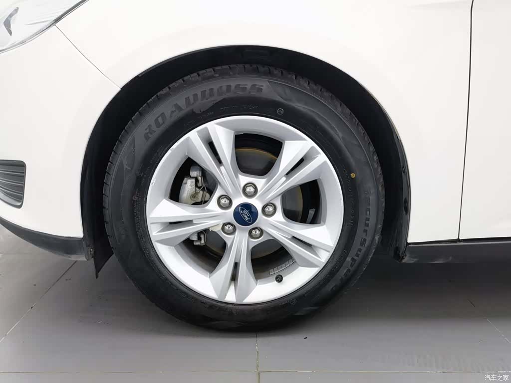 Ford Focus, 2019 17