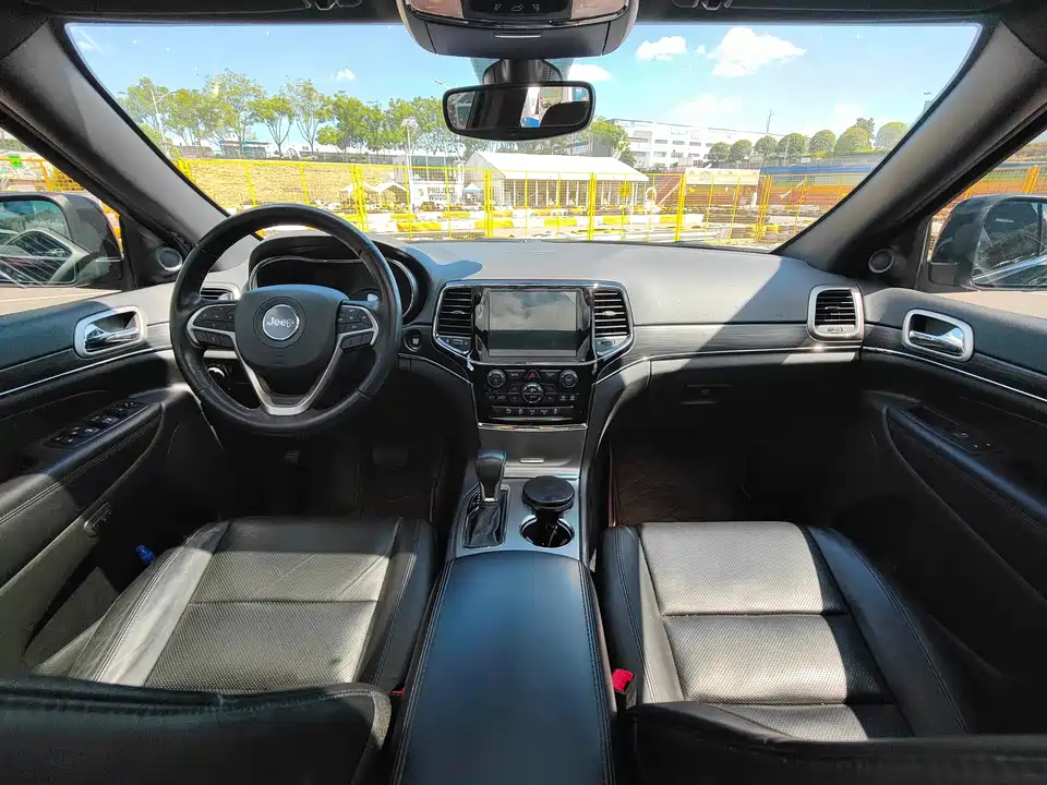 Jeep Grand Cherokee Jeep Grand Cherokee