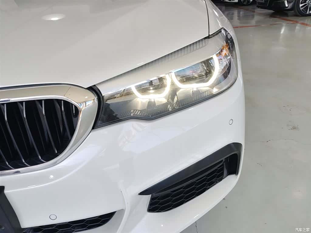 BMW 5 Series, 2018 23