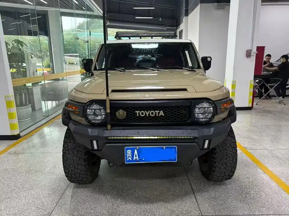 Toyota FJ Cool Luze