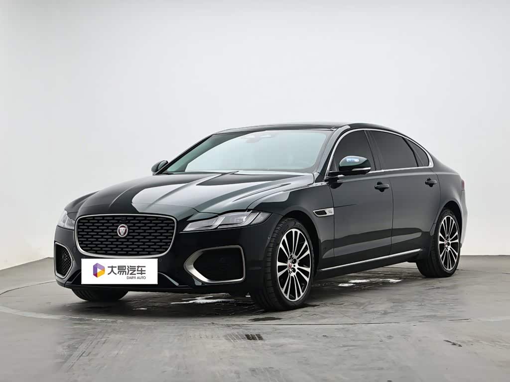 Jaguar XFL 2025 2.0T P250 Premium Luxury