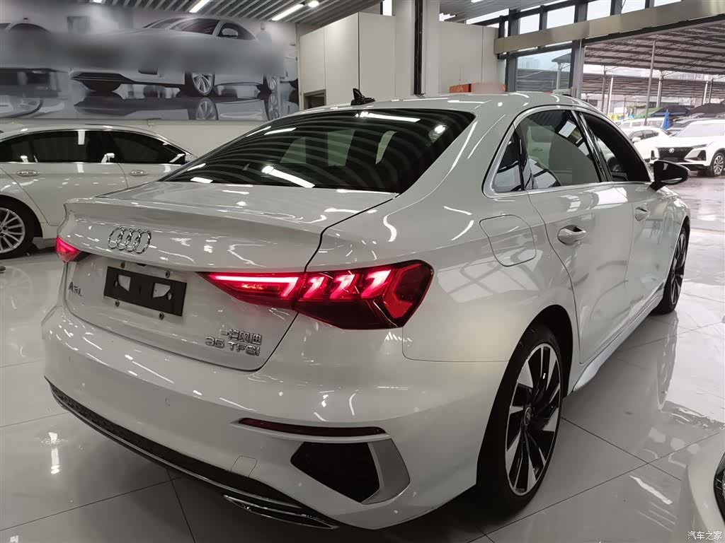 Audi A3, 2023 все фото
